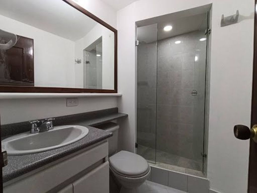 Apartamento de 3 alcobas en venta en San José Del Prado, Bogotá, 95 m² · foto 19 de 20