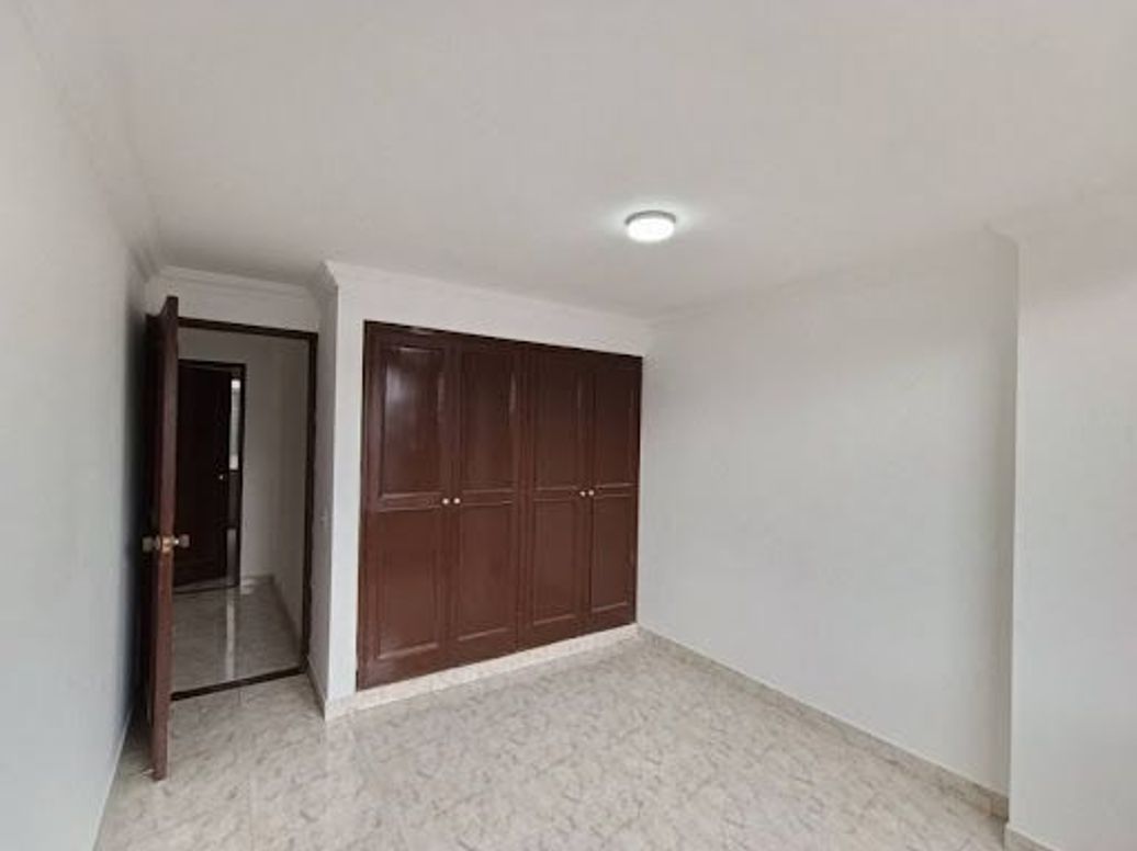 Apartamento de 3 alcobas en venta en San José Del Prado, Bogotá, 95 m² · foto 16 de 20