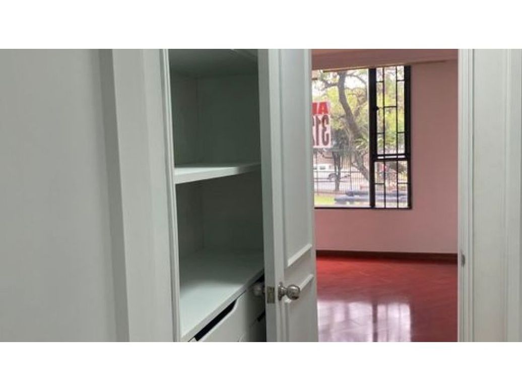 Apartamento de 3 alcobas en venta en La Calleja, Bogotá, 114 m² · foto 6 de 19