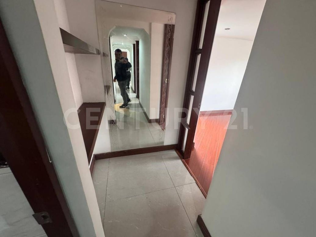 Apartamento de 3 alcobas en venta en La Felicidad, Bogotá, 59 m² · foto 13 de 15