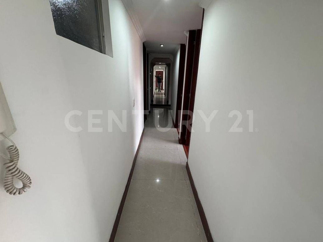 Apartamento de 3 alcobas en venta en La Felicidad, Bogotá, 59 m² · foto 5 de 15