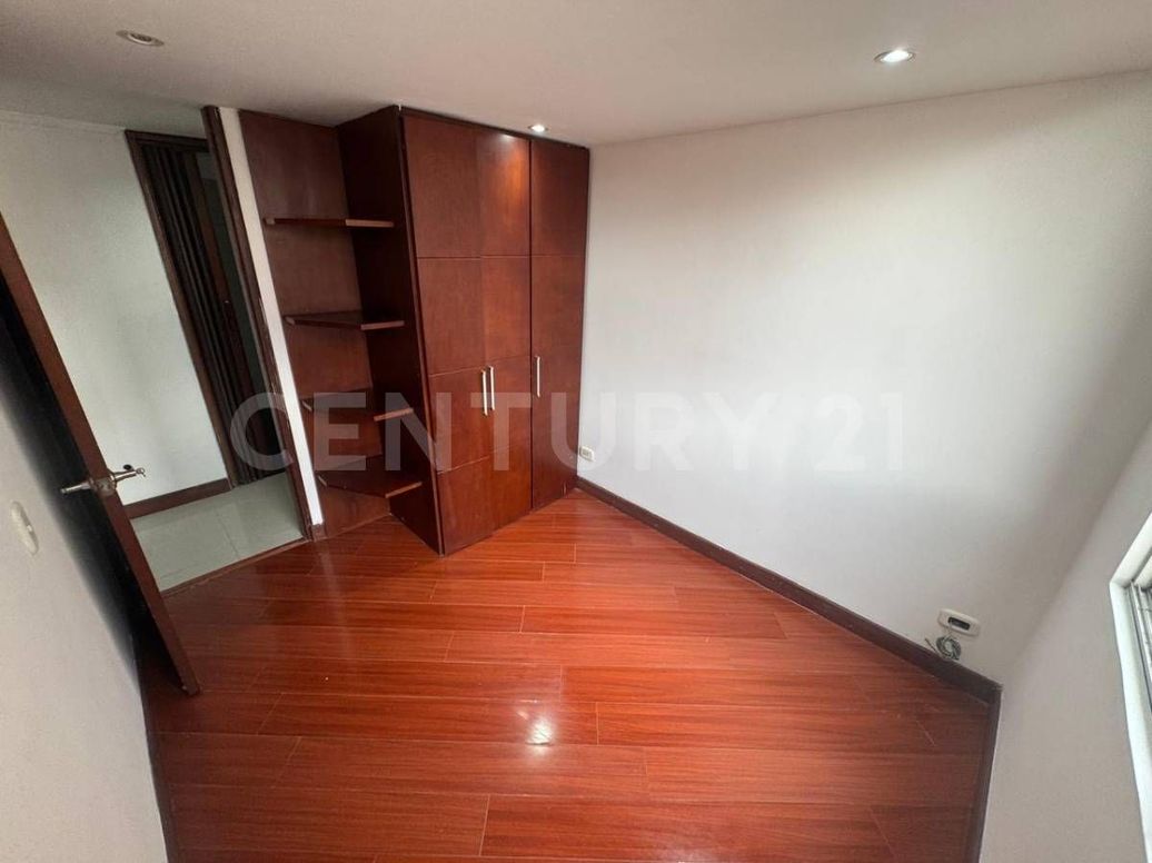 Apartamento de 3 alcobas en venta en La Felicidad, Bogotá, 59 m² · foto 7 de 15