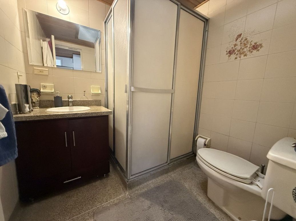 Casa de 4 alcobas en venta en San José Del Prado, Bogotá, 244 m² · foto 17 de 20
