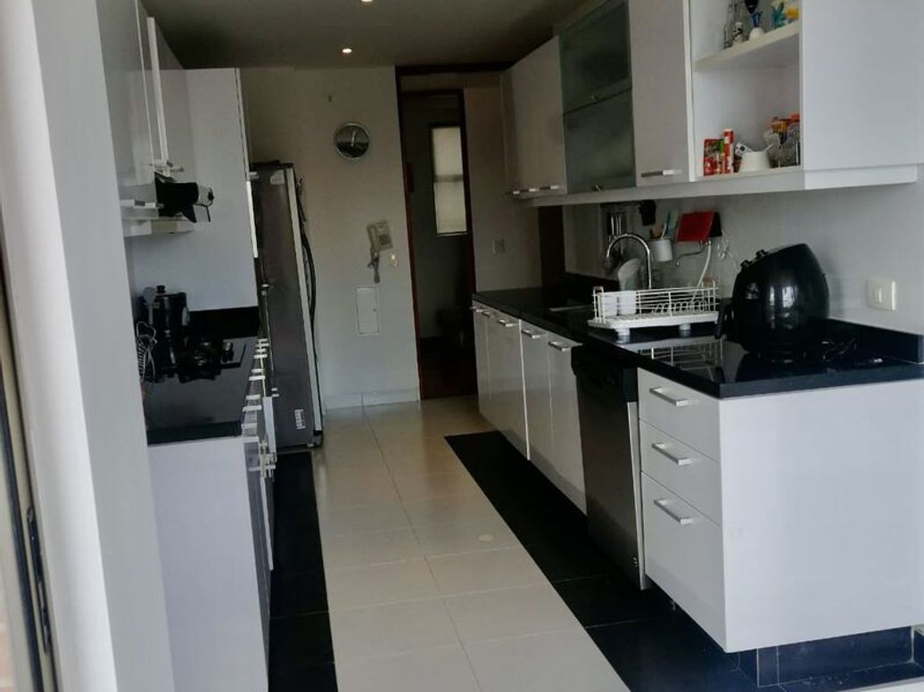Apartamento de 3 alcobas en venta en San Alfonso, Bogotá, 222 m² · foto 12 de 20