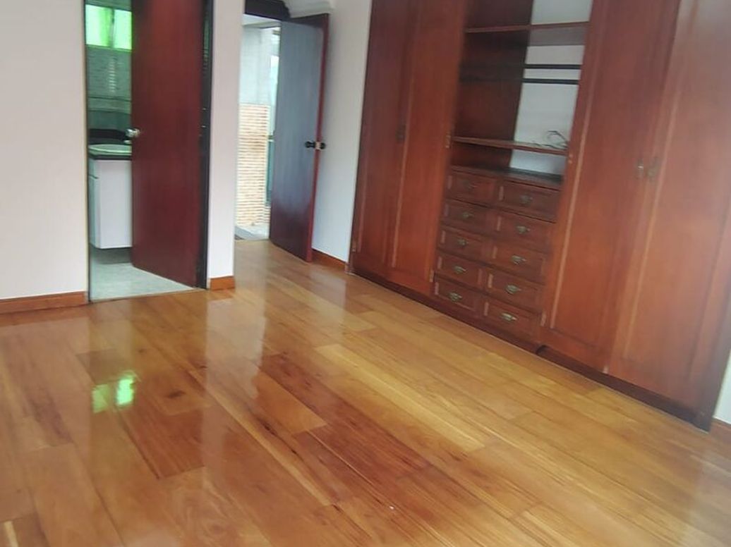 Apartamento de 4 alcobas en venta en Santa Maria, Bogotá, 130 m² · foto 10 de 20