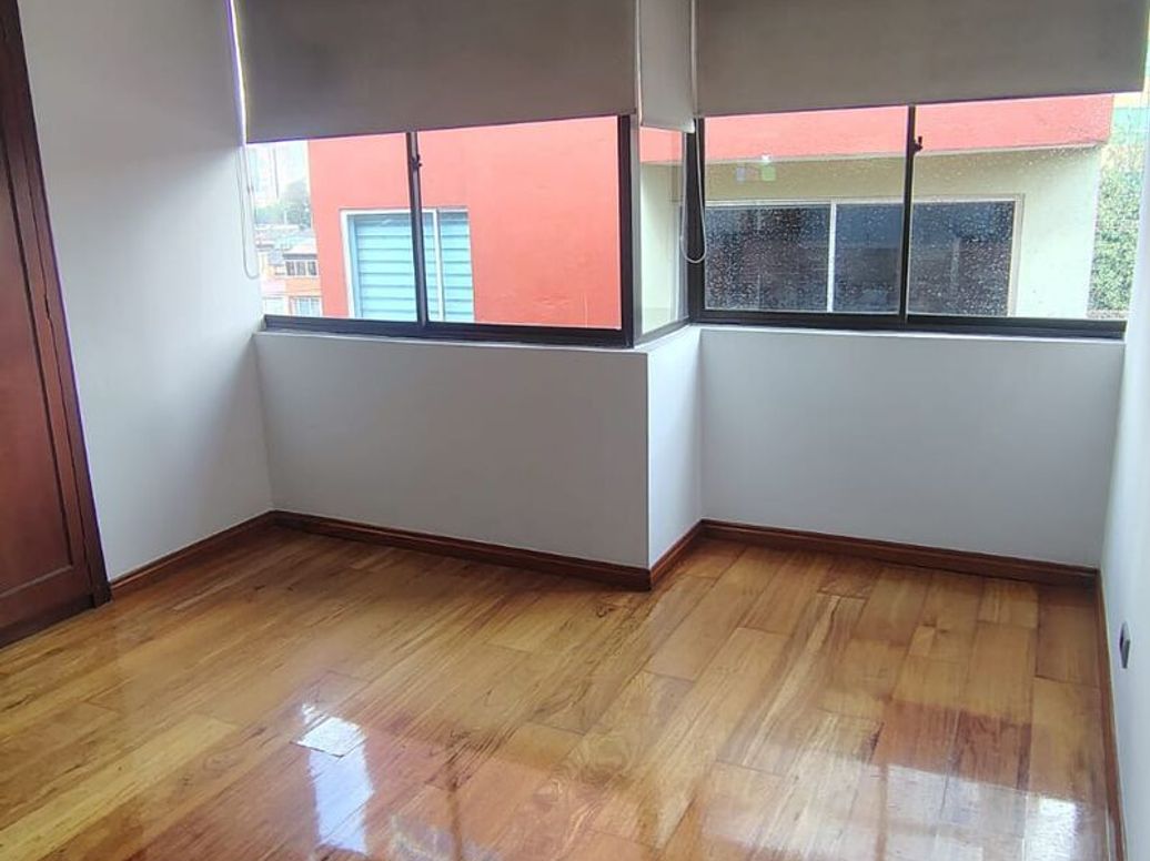 Apartamento de 4 alcobas en venta en Santa Maria, Bogotá, 130 m² · foto 8 de 20