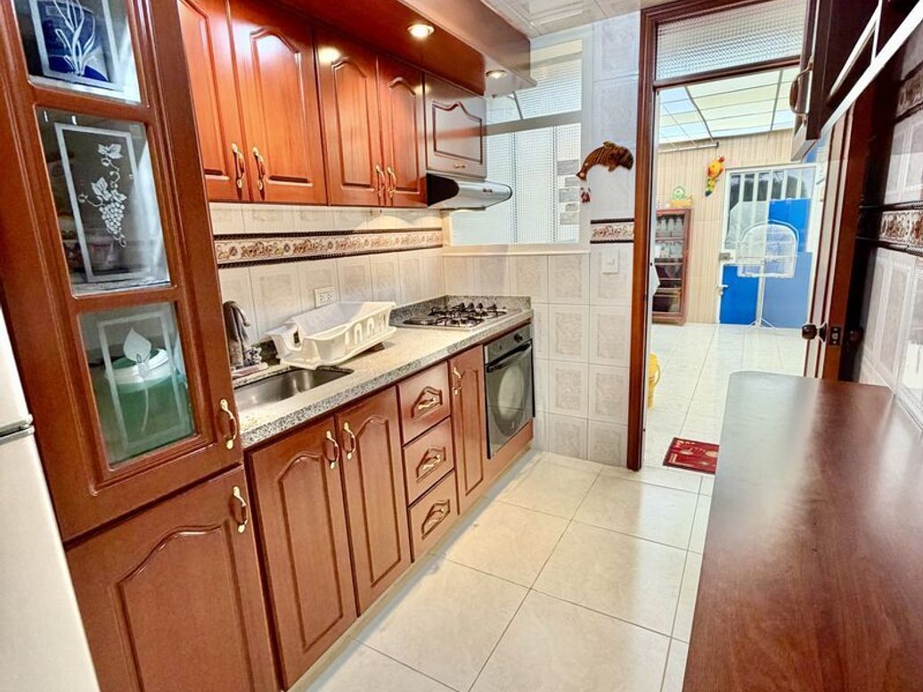 Casa de 5 alcobas en venta en Normandia Occidental, Bogotá, 171 m² · foto 12 de 20