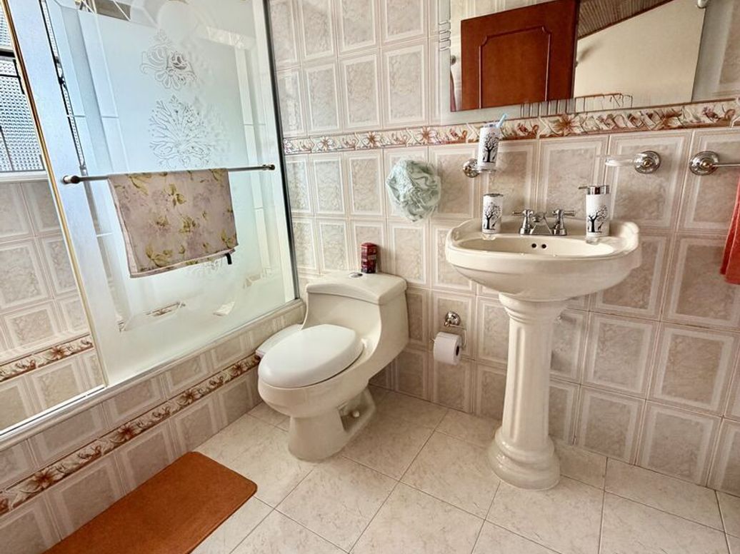 Casa de 5 alcobas en venta en Normandia Occidental, Bogotá, 171 m² · foto 17 de 20