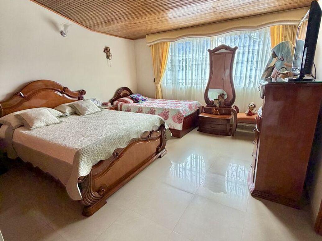 Casa de 5 alcobas en venta en Normandia Occidental, Bogotá, 171 m² · foto 16 de 20