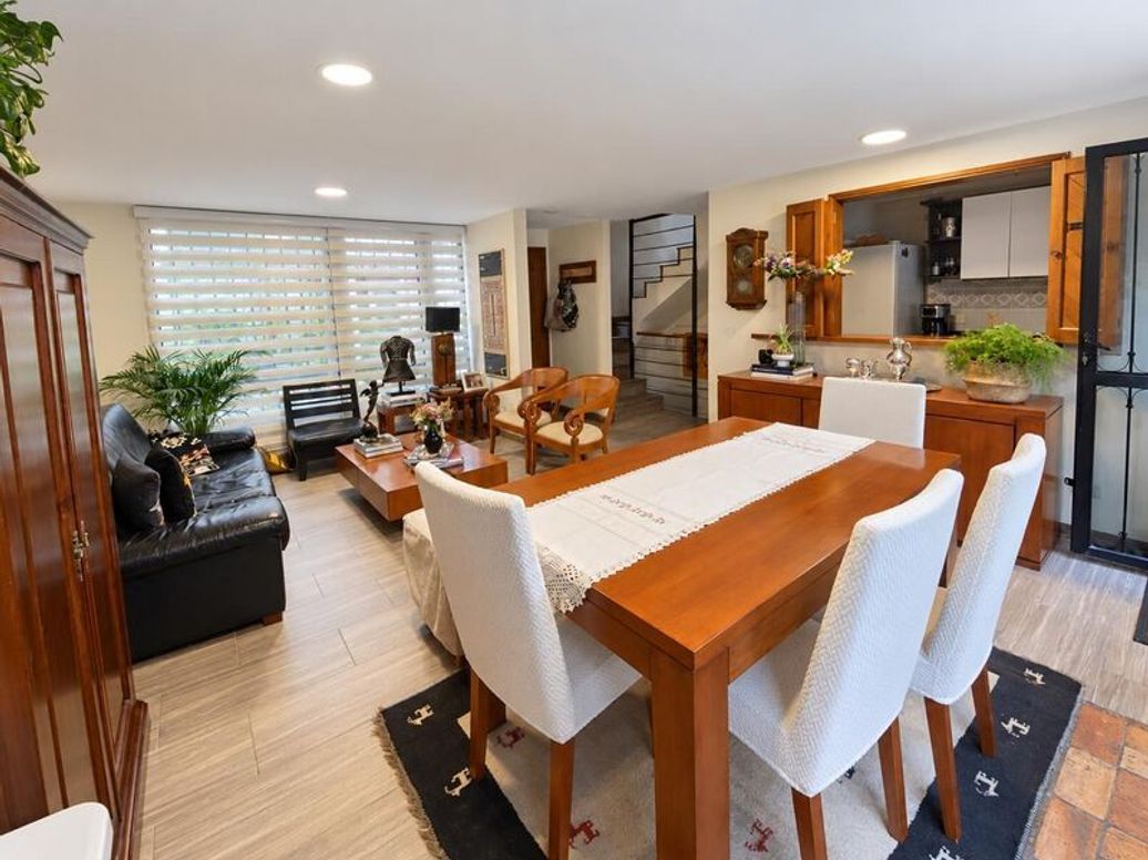 Casa de 4 alcobas en venta en La Chucua, Bogotá, 167 m² · foto 2 de 20