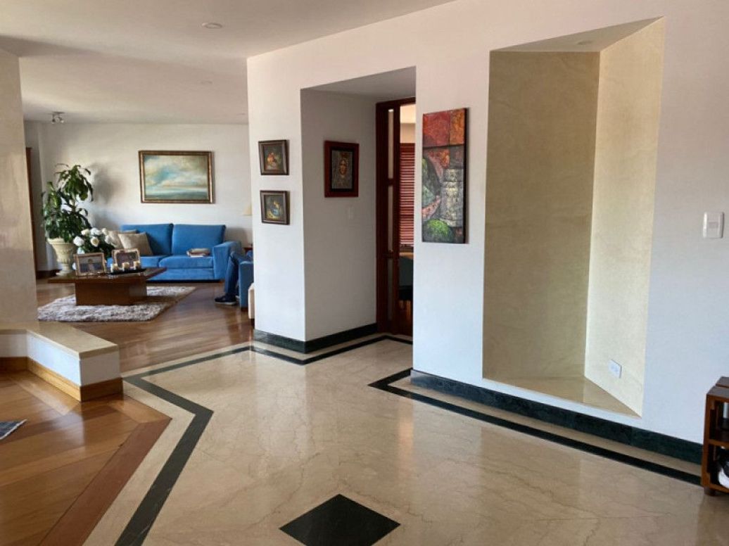 Apartamento de 3 alcobas en venta en San Patricio, Bogotá, 219 m² · foto 9 de 14