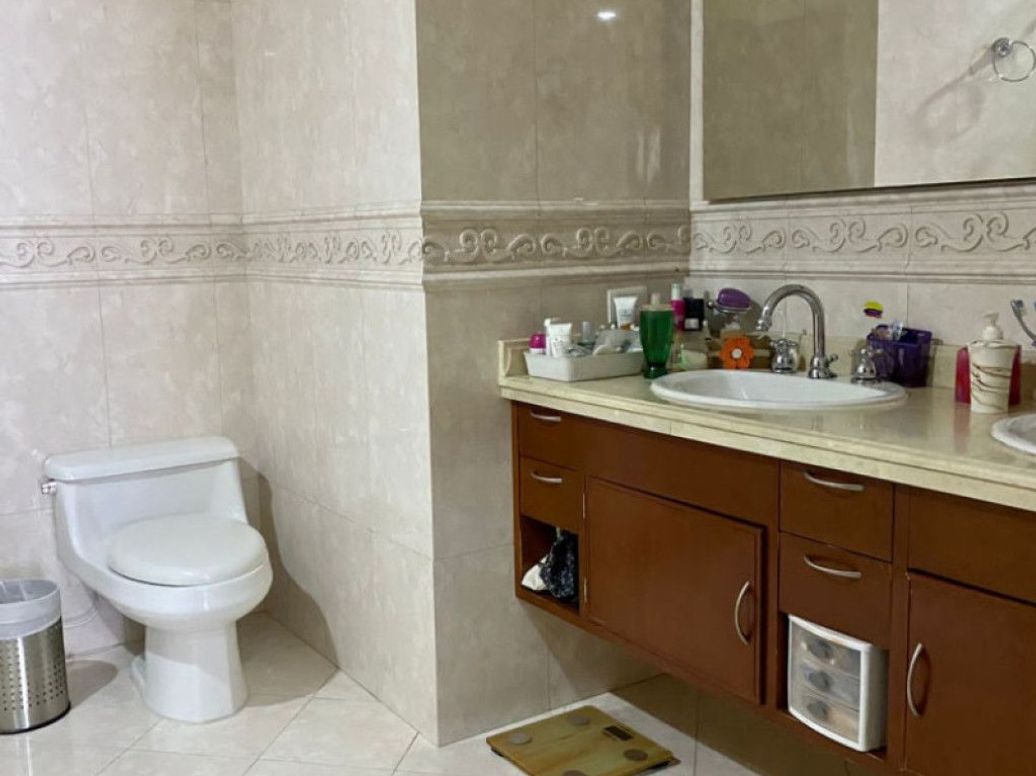 Apartamento de 3 alcobas en venta en San Patricio, Bogotá, 219 m² · foto 13 de 14
