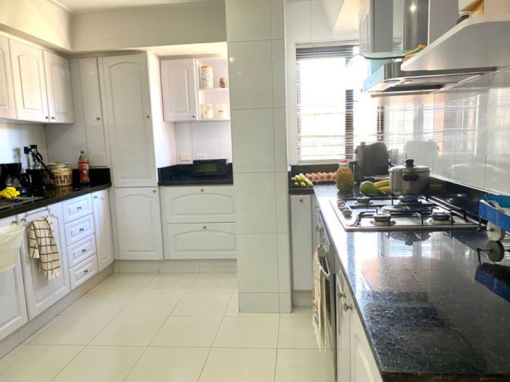 Apartamento de 3 alcobas en venta en San Patricio, Bogotá, 219 m² · foto 6 de 14