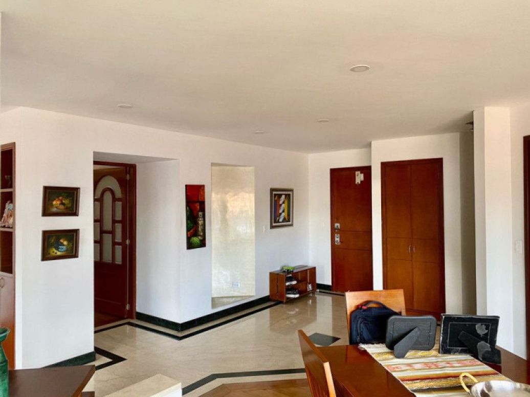 Apartamento de 3 alcobas en venta en San Patricio, Bogotá, 219 m² · foto 7 de 14