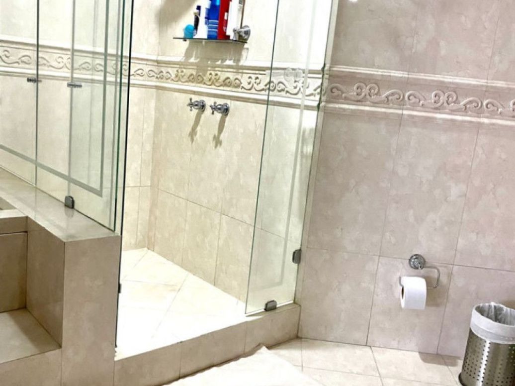 Apartamento de 3 alcobas en venta en San Patricio, Bogotá, 219 m² · foto 11 de 14