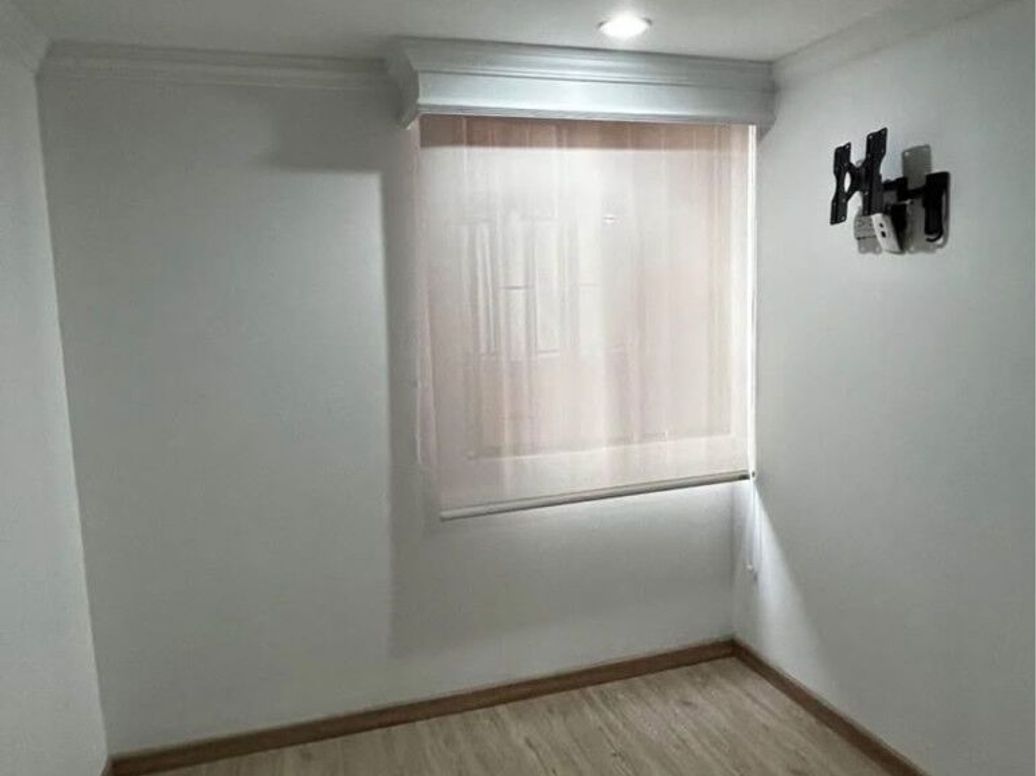 Apartamento de 3 alcobas en venta en Pardo Rubio, Bogotá, 64 m² · foto 6 de 9