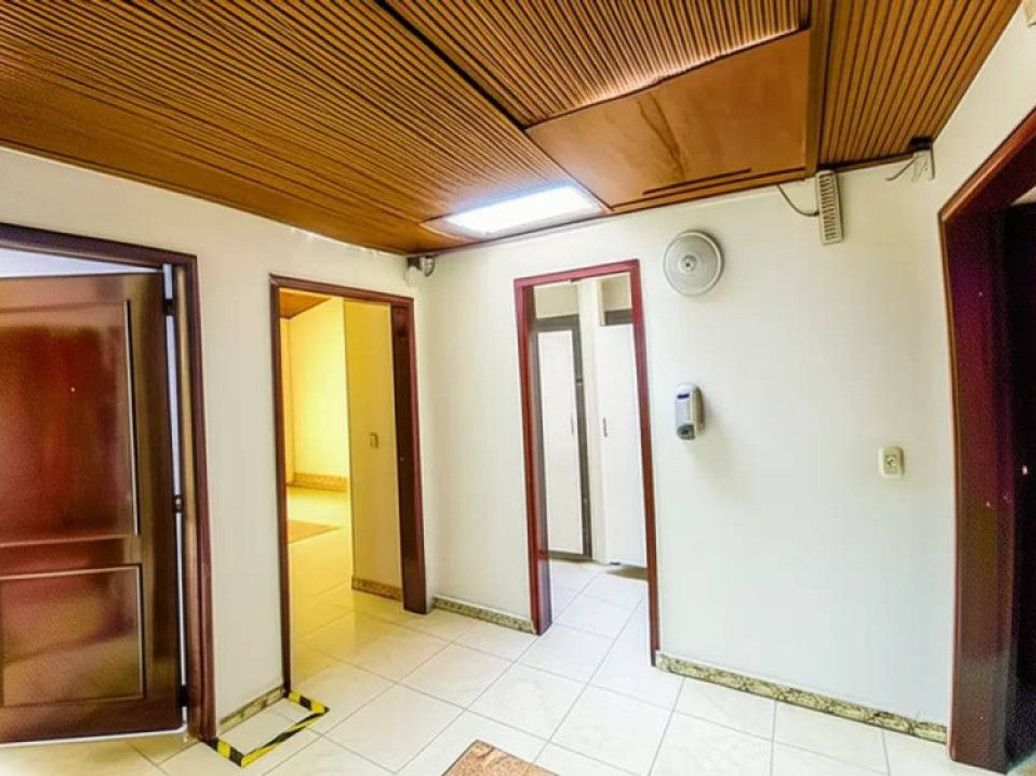 Casa de 4 alcobas en venta en Mónaco, Bogotá, 253 m² · foto 8 de 19