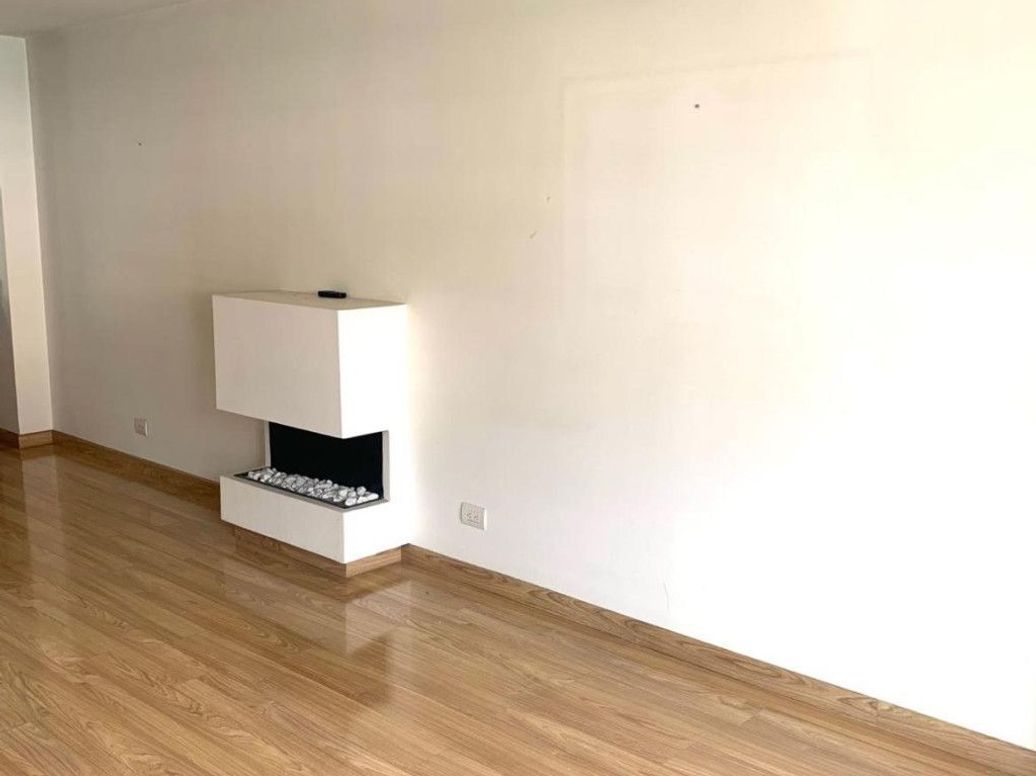 Apartamento de 3 alcobas en venta en Bella Suiza, Bogotá, 129 m² · foto 5 de 10