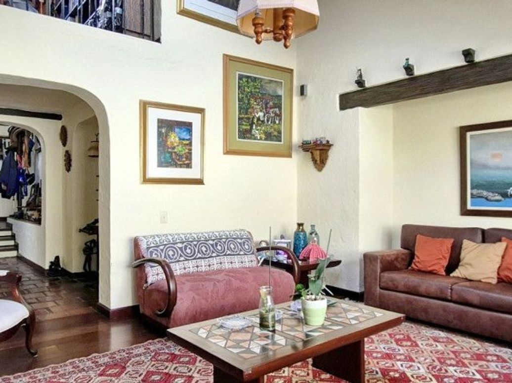 Casa de 3 alcobas en venta en Iberia, Bogotá, 287 m² · foto 2 de 20