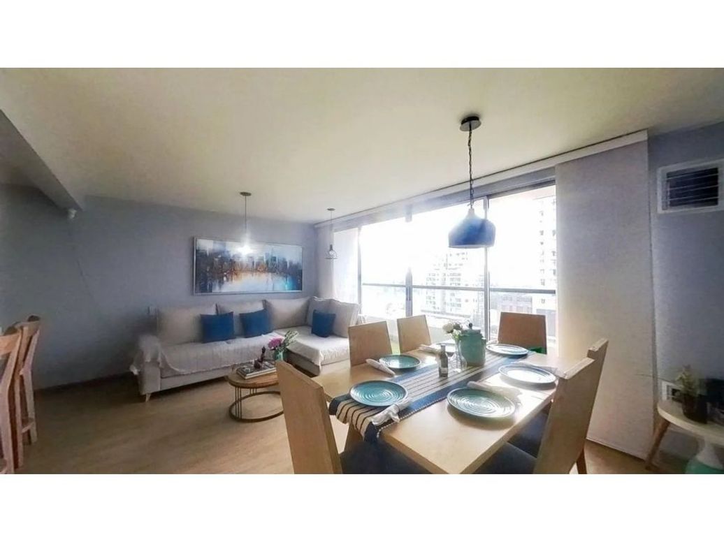 Apartamento de 3 alcobas en venta en Los Alcázares, Bogotá, 69 m² · foto 2 de 10