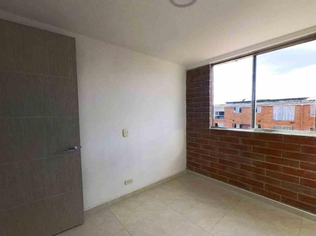 Apartamento de 3 alcobas en venta en Zona Franca, Bogotá, 44 m² · foto 7 de 20