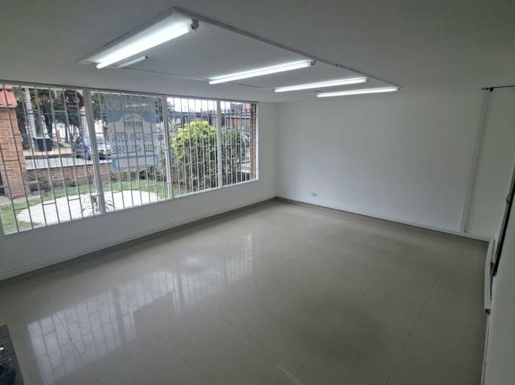 Casa de 5 alcobas en venta en Polo Club, Bogotá, 200 m² · foto 15 de 20
