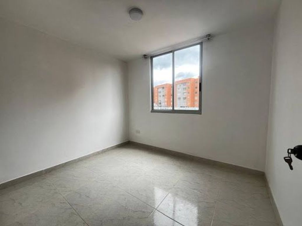 Apartamento de 2 alcobas en arriendo en Cr. El Roble, Bogotá, 46 m² · foto 6 de 9