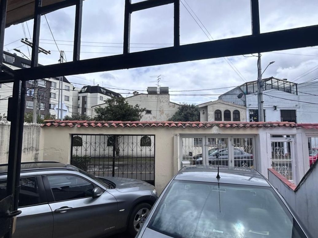 Apartamento de 3 alcobas en venta en Cedro Salazar, Bogotá, 90 m² · foto 6 de 7