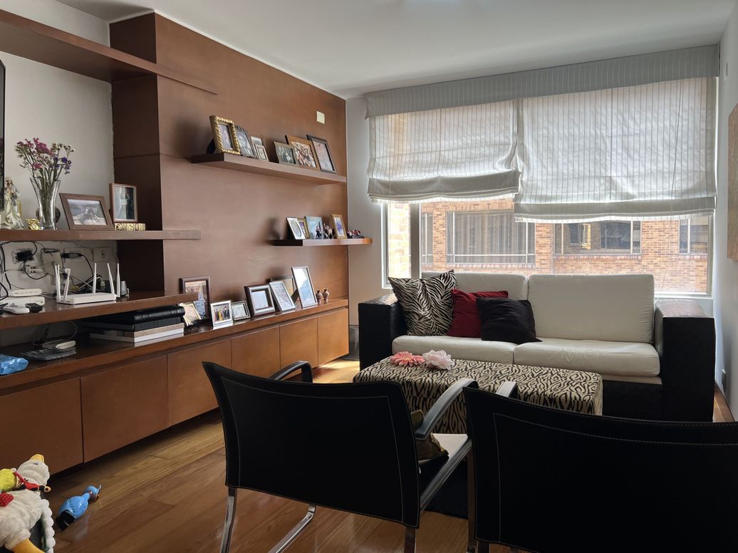 Apartamento de 3 alcobas en venta en Santa Barbara Central, Bogotá, 268 m² · foto 11 de 20