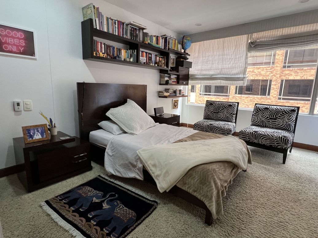 Apartamento de 3 alcobas en venta en Santa Barbara Central, Bogotá, 268 m² · foto 12 de 20