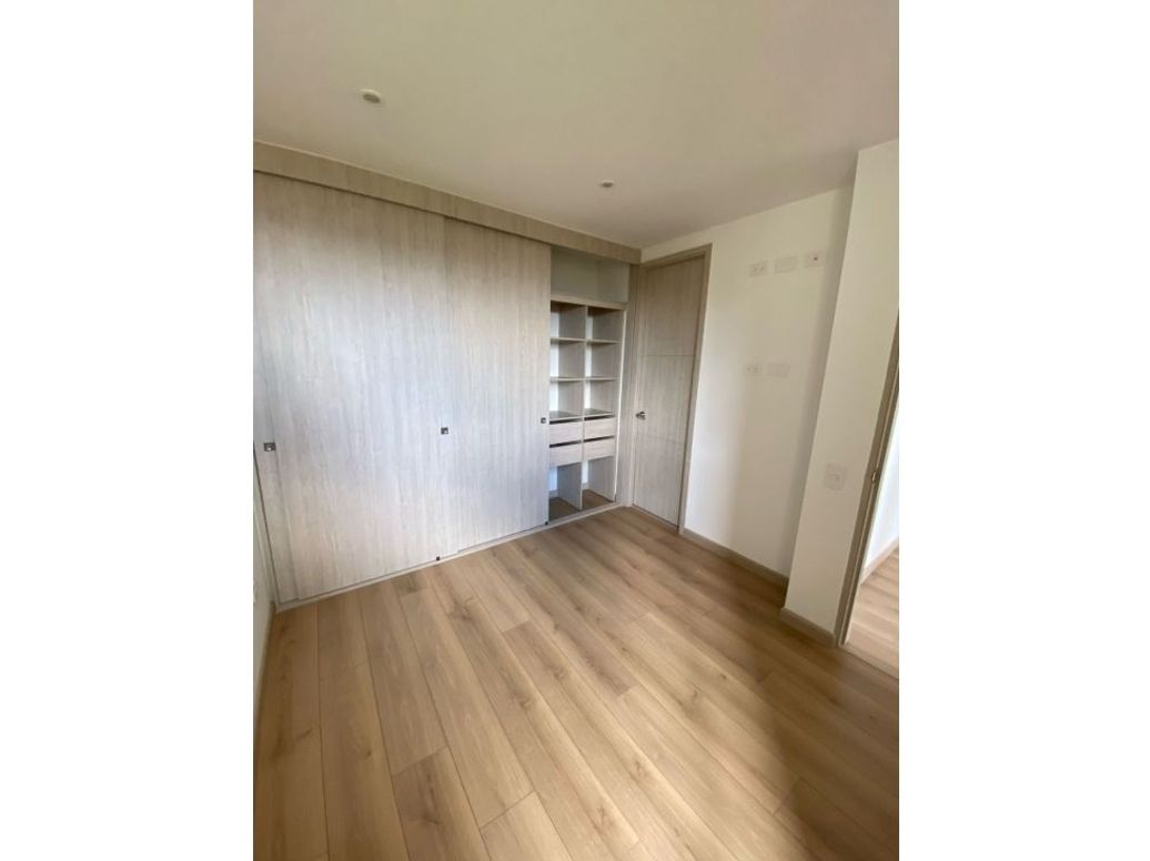 Apartamento de 3 alcobas en venta en Castilla, Bogotá, 59 m² · foto 8 de 10