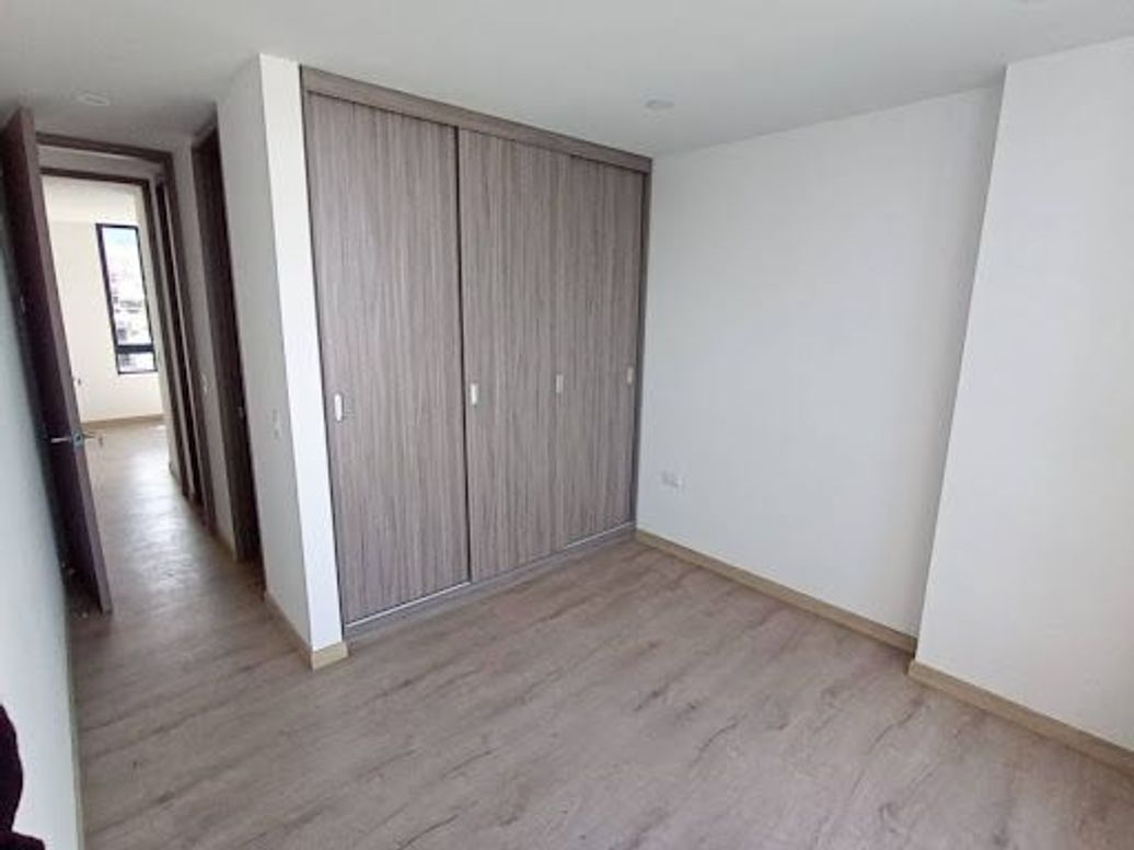Apartamento de 3 alcobas en venta en Ciudad Jardín Sur, Bogotá, 70 m² · foto 10 de 20