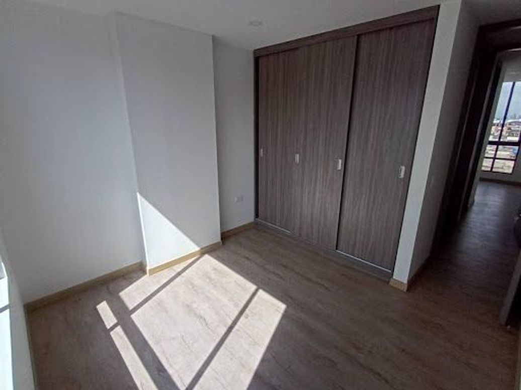 Apartamento de 3 alcobas en venta en Ciudad Jardín Sur, Bogotá, 70 m² · foto 5 de 20