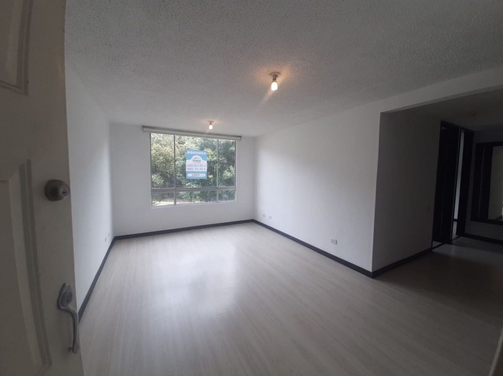 Apartamento de 2 alcobas en arriendo en Tuna Alta, Bogotá, 52 m² · foto 3 de 15