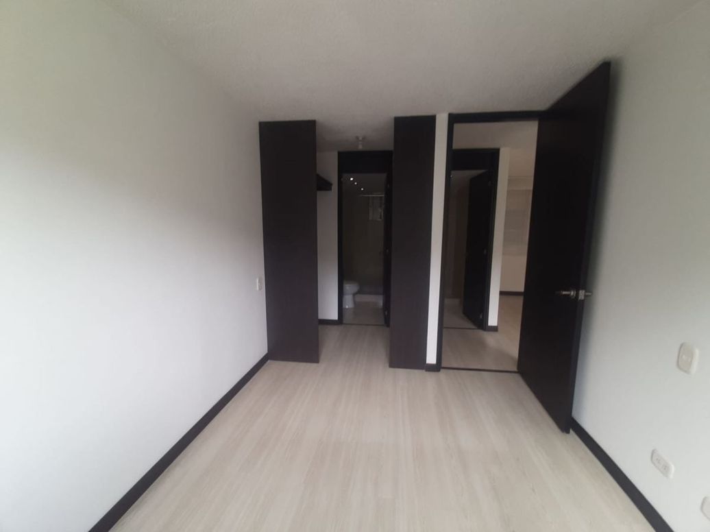 Apartamento de 2 alcobas en arriendo en Tuna Alta, Bogotá, 52 m² · foto 6 de 15