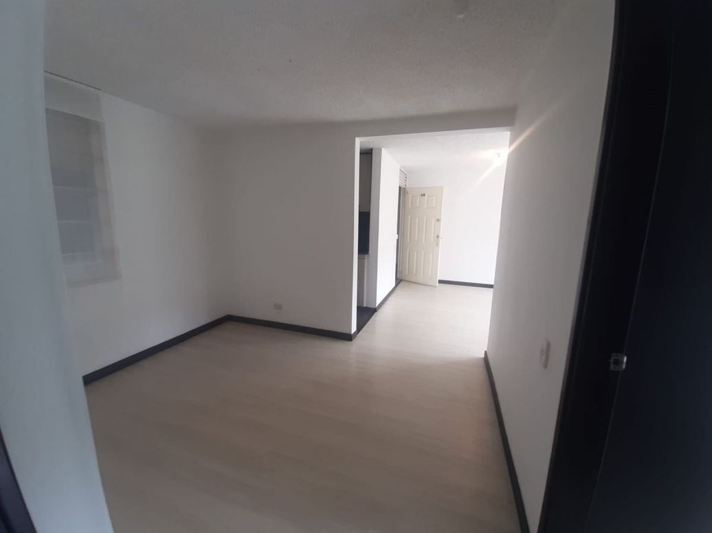 Apartamento de 2 alcobas en arriendo en Tuna Alta, Bogotá, 52 m² · foto 4 de 15