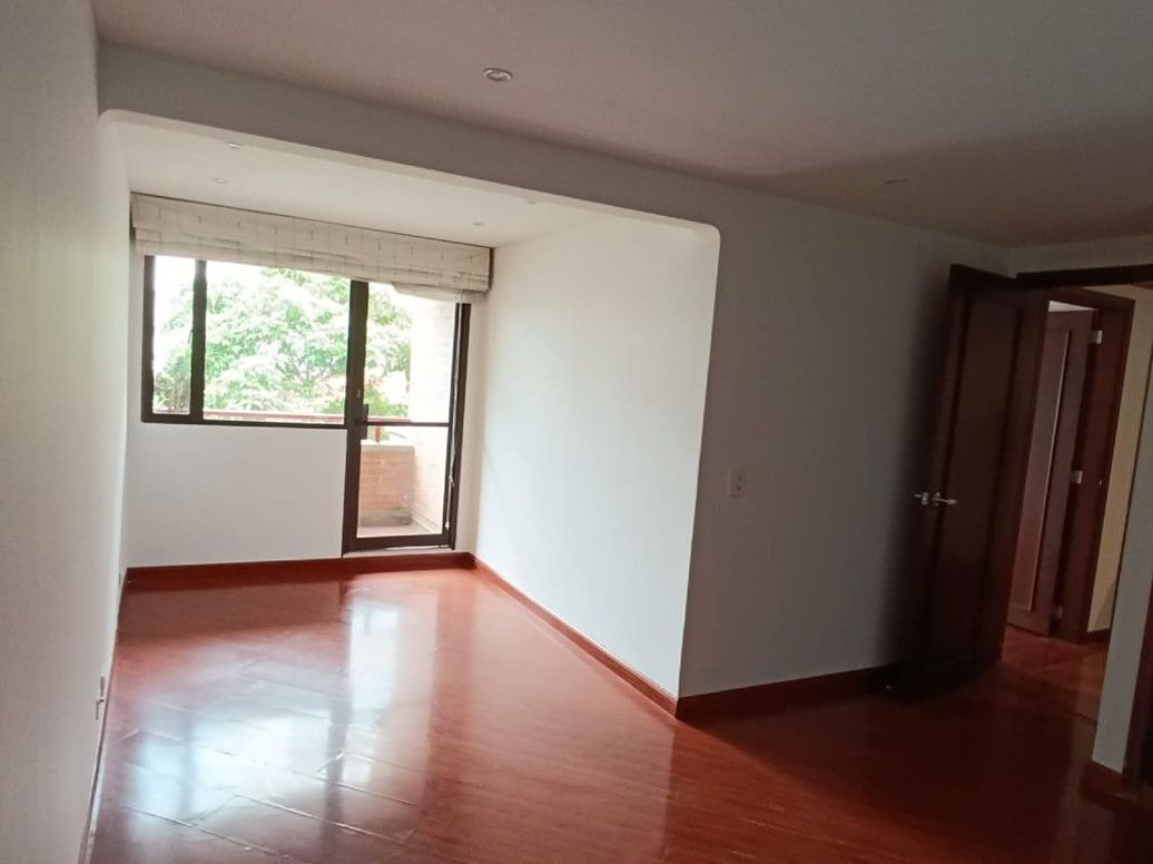 Apartamento de 3 alcobas en venta en Santa Barbara Central, Bogotá, 167 m² · foto 16 de 20