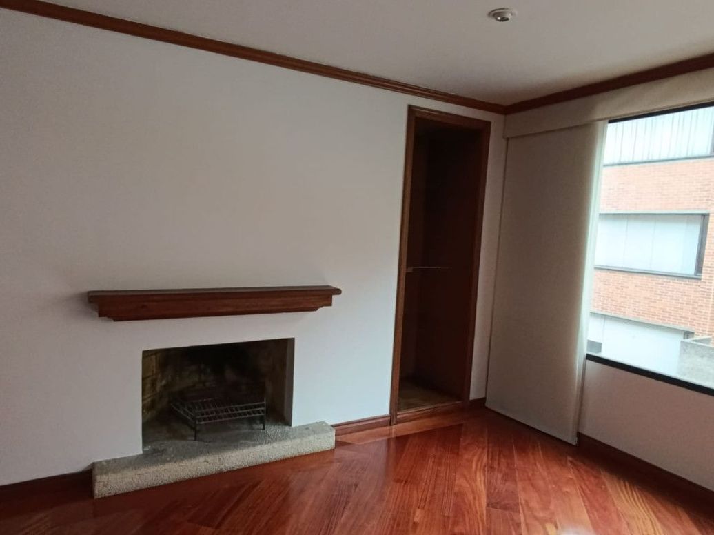 Apartamento de 3 alcobas en venta en Santa Barbara Central, Bogotá, 167 m² · foto 6 de 20