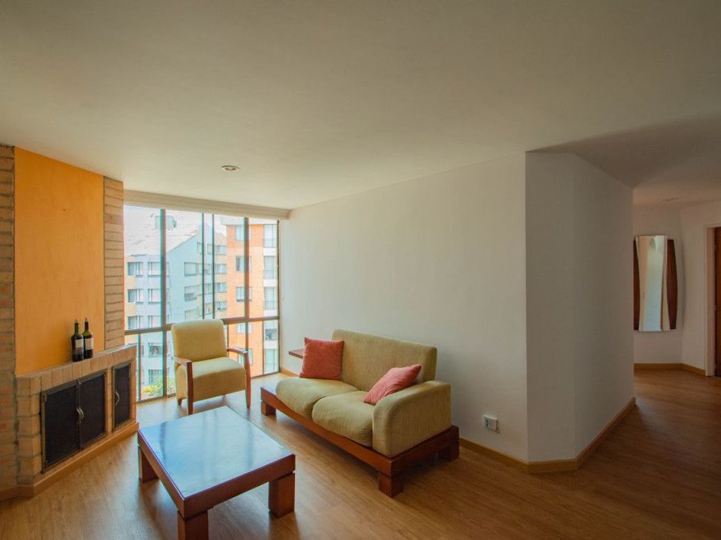 Apartamento de 3 alcobas en arriendo en Los Cedritos, Bogotá, 83 m² · foto 4 de 20