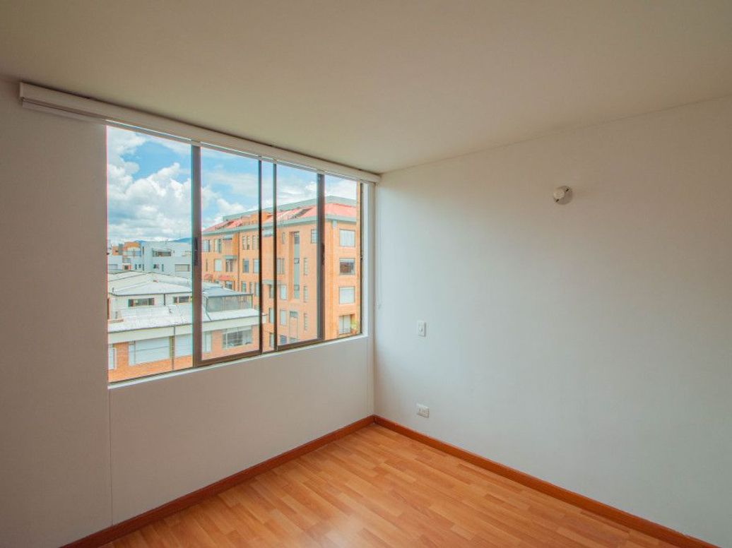 Apartamento de 3 alcobas en arriendo en Los Cedritos, Bogotá, 83 m² · foto 16 de 20