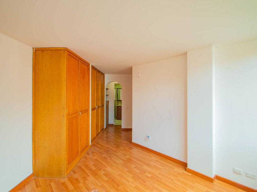 Apartamento de 3 alcobas en arriendo en Los Cedritos, Bogotá, 83 m² · foto 19 de 20