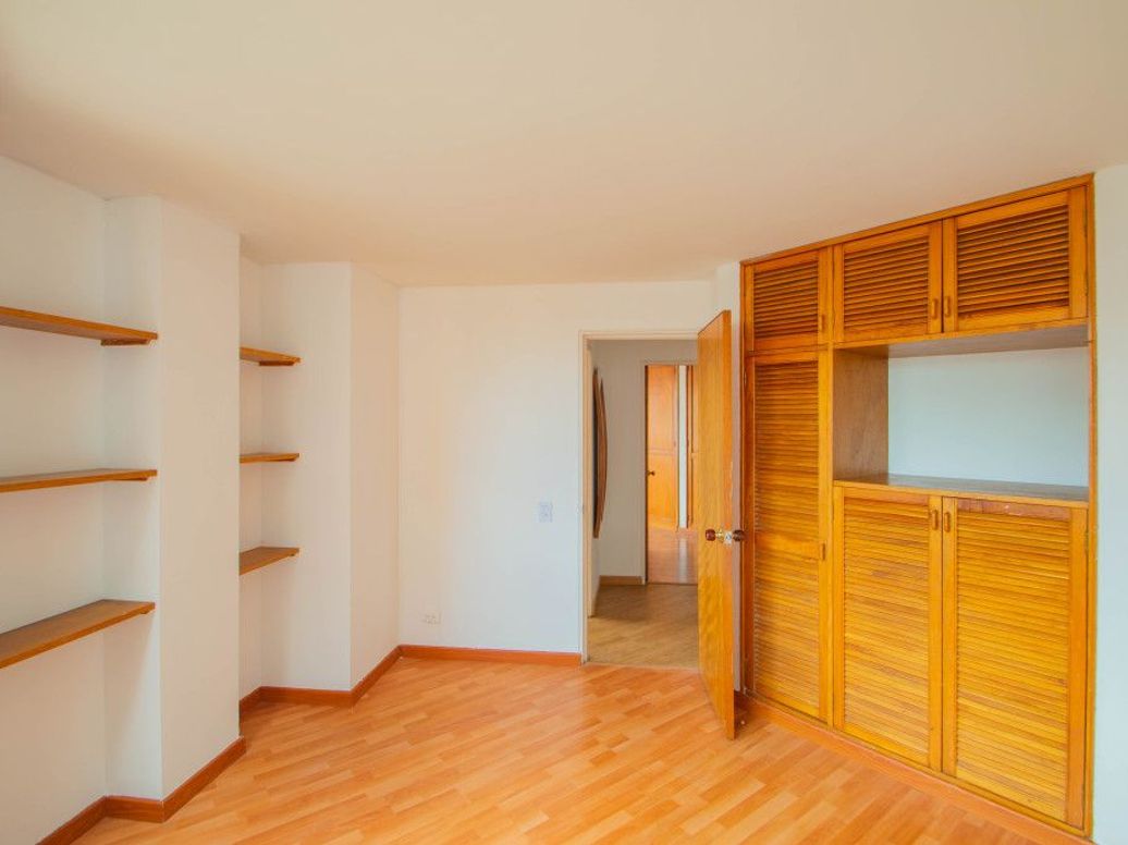 Apartamento de 3 alcobas en arriendo en Los Cedritos, Bogotá, 83 m² · foto 14 de 20