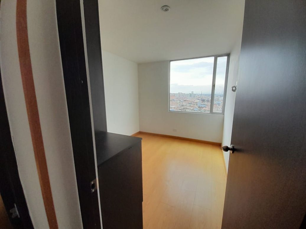 Apartamento de 3 alcobas en arriendo en Américas Central, Bogotá, 62 m² · foto 9 de 13