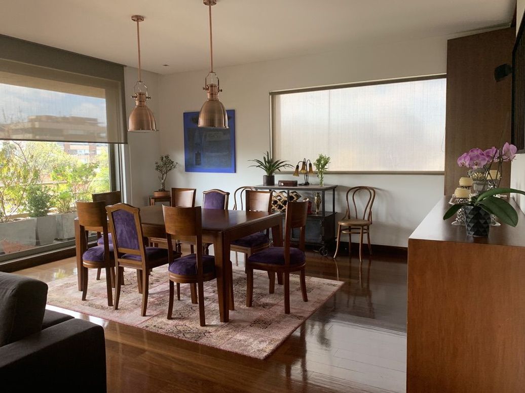 Apartamento de 3 alcobas en venta en Chico, Bogotá, 304 m² · foto 2 de 20