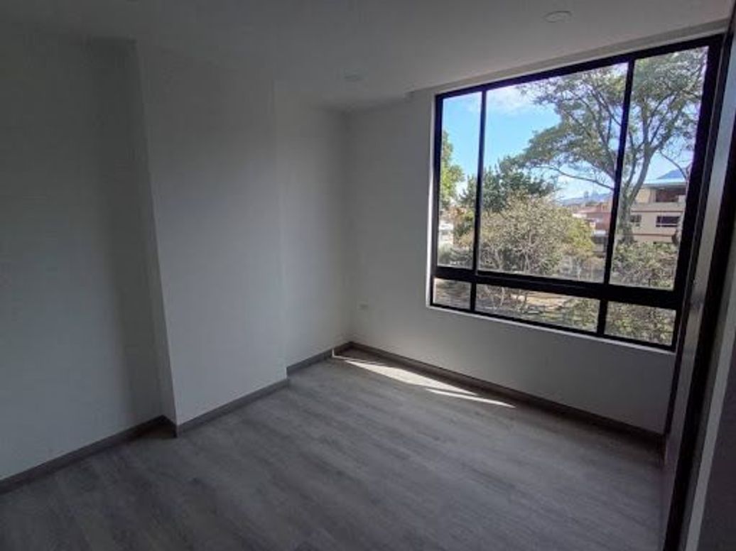 Apartamento de 3 alcobas en venta en Ciudad Jardín Sur, Bogotá, 65 m² · foto 3 de 20