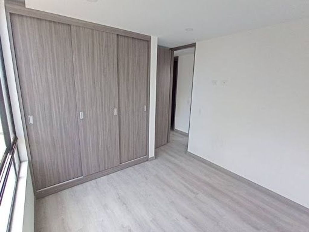 Apartamento de 3 alcobas en venta en Ciudad Jardín Sur, Bogotá, 65 m² · foto 2 de 20
