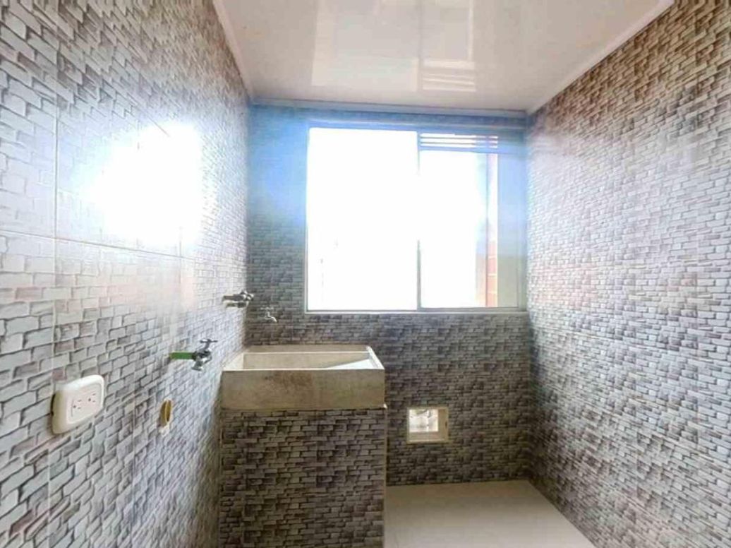 Apartamento de 2 alcobas en venta en Calandaima, Bogotá, 44 m² · foto 9 de 11