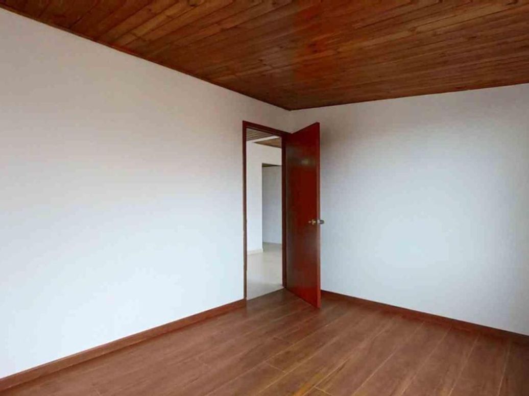 Apartamento de 2 alcobas en venta en Calandaima, Bogotá, 44 m² · foto 4 de 11