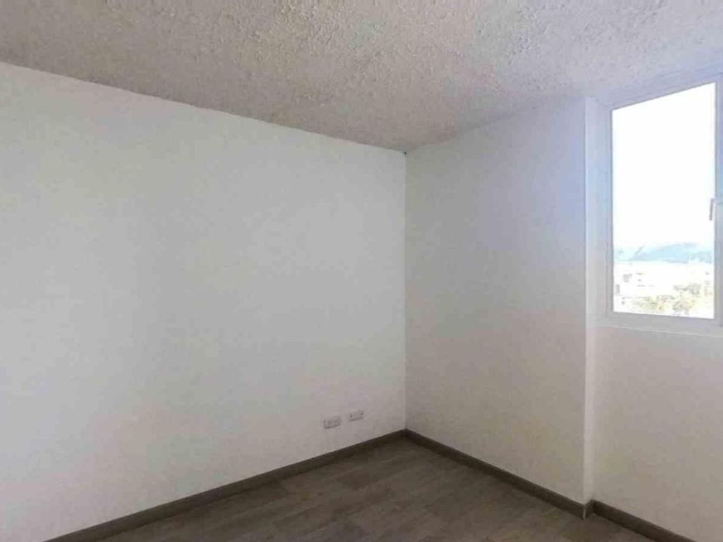 Apartamento de 1 alcoba en venta en Hayuelos, Bogotá, 39 m² · foto 6 de 18