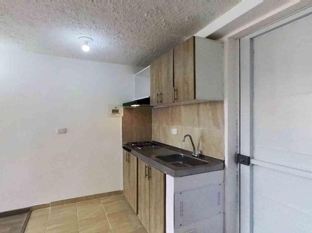Apartamento de 1 alcoba en venta en Hayuelos, Bogotá, 39 m² · foto 13 de 18